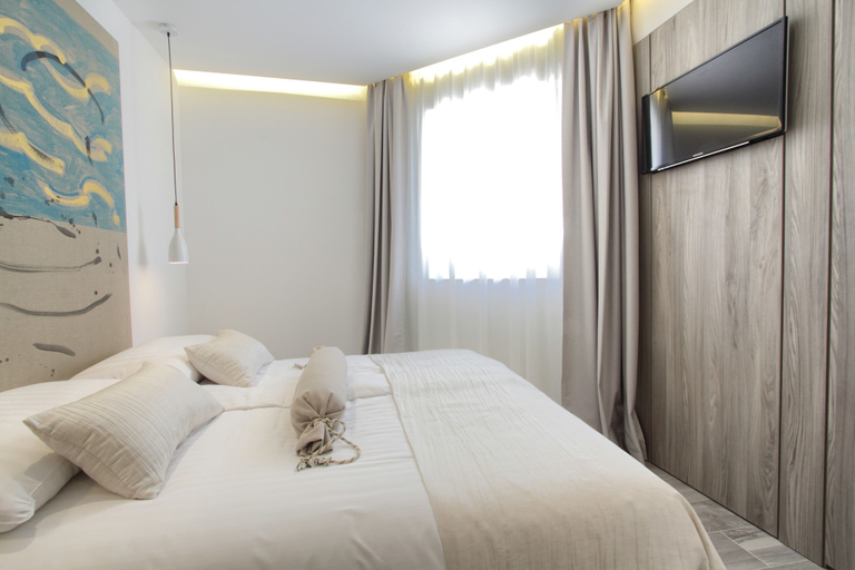 Bedroom 4, Kalamota Beach House, Pojezerje