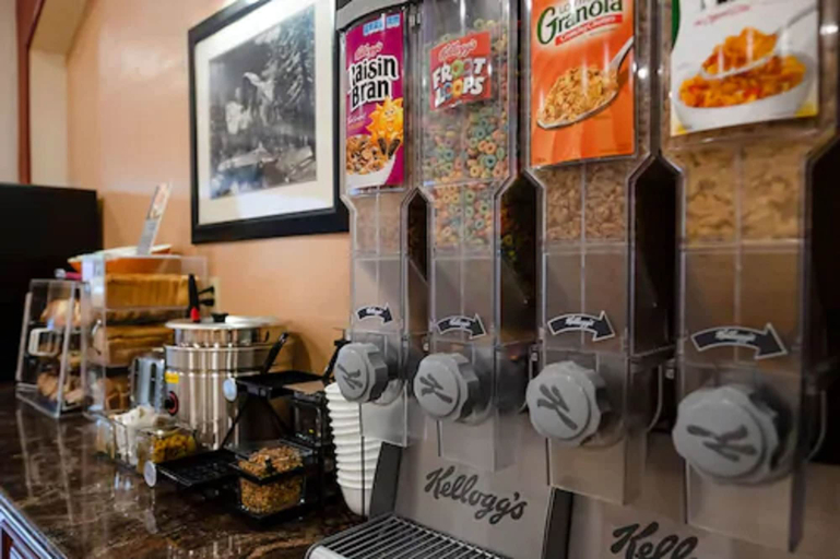 Food & Drinks 5, Best Western Plus Yosemite Way Station Motel, Mariposa