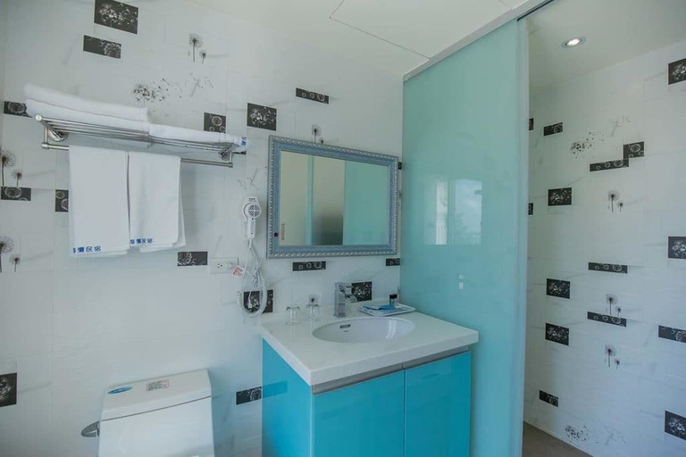 Bathroom 3, White Bay B&B, Penghu