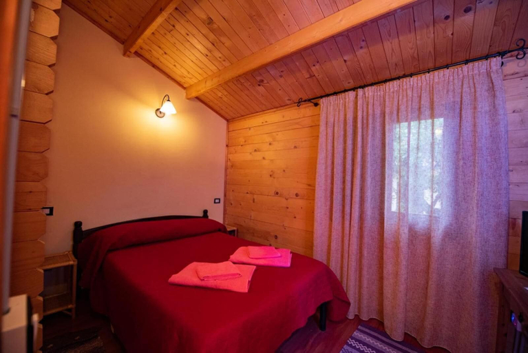 Bedroom 4, Agriturismo Il Borgo sul Lago, Vibo Valentia