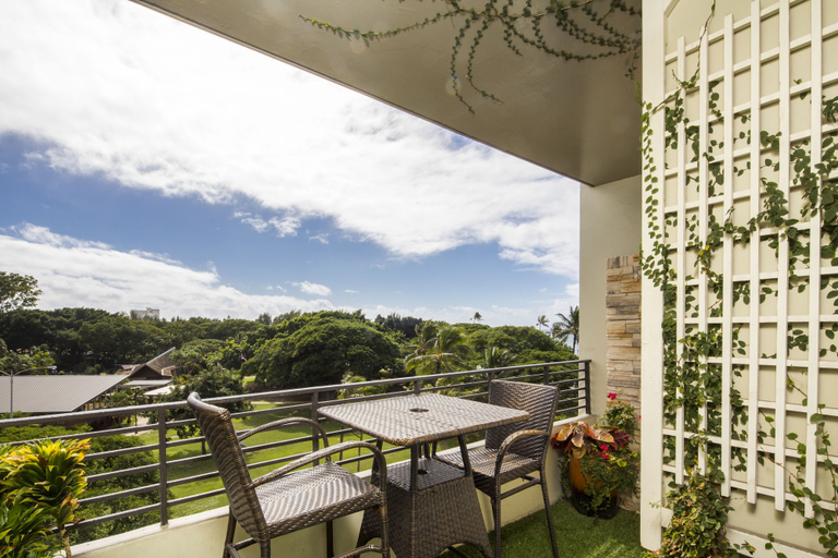 Others 5, Castle at Waikīkī Grand, Honolulu