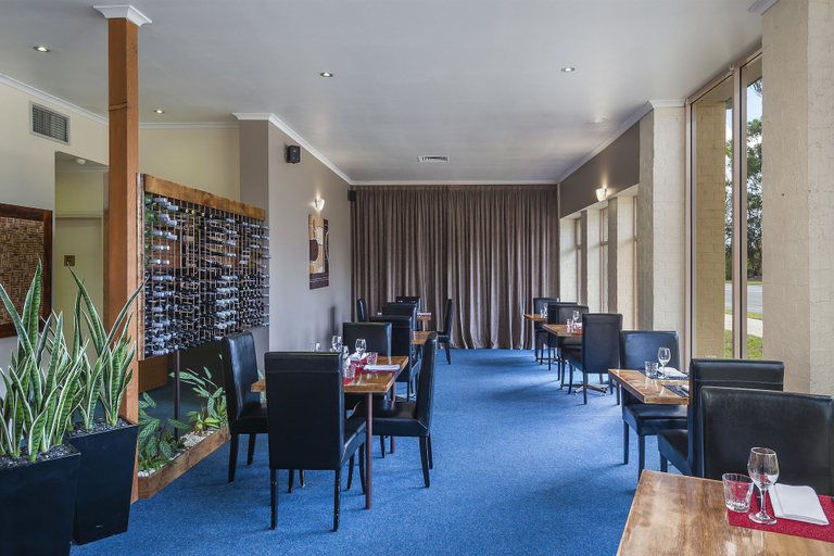 Food & Drinks 5, Mildura Inlander Resort, Mildura - Pt A