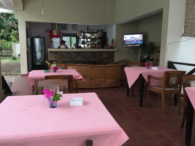 Food & Drinks, Wayside Beach Diani, Msambweni