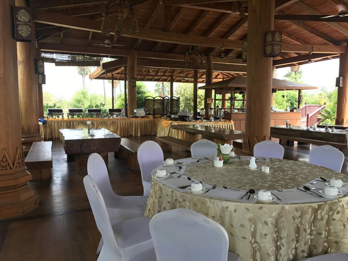 Food & Drinks 5, Famous Hotel Bagan, Myingyan