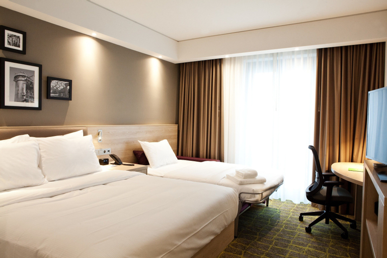 Bedroom 3, Hampton by Hilton Dortmund Phoenix See, Dortmund