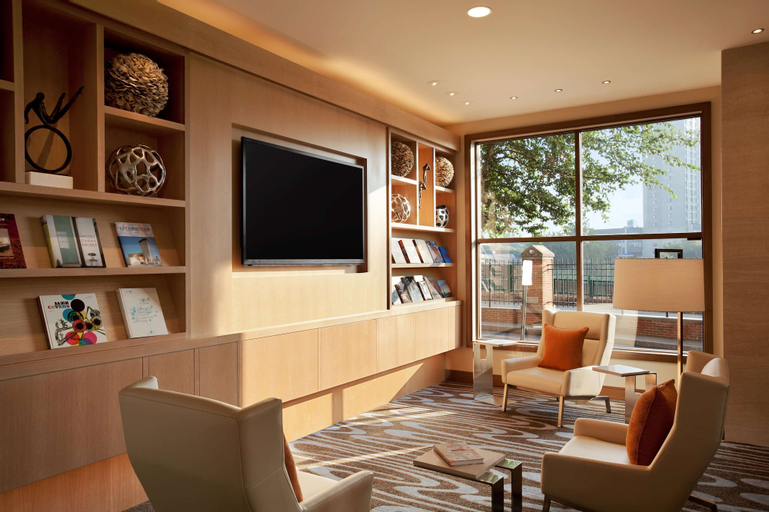 Public Area 4, DoubleTree Suites by Hilton Hotel Boston - Cambridge, Suffolk