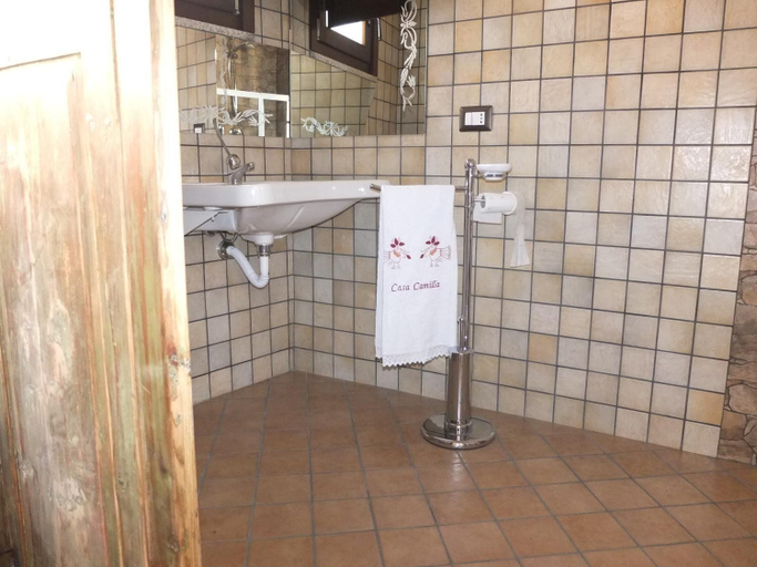 Bathroom 5, Casa Camilla, Cagliari