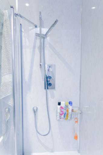 Bathroom, Newly Furnished Flat on Leith Walk, Sleeps 4, Edinburgh