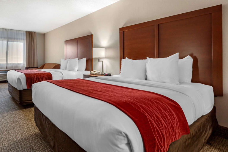 Bedroom 3, Comfort Inn Grand Island North, Hall