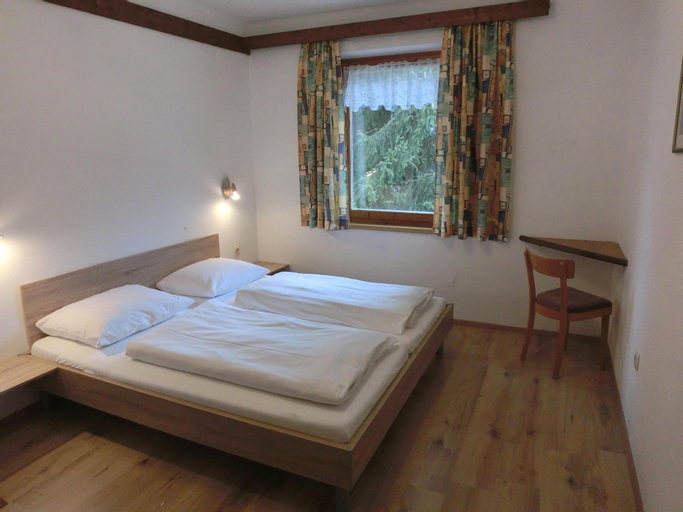Bedroom 2, Aparthotel Buchauer Tirol, Kufstein