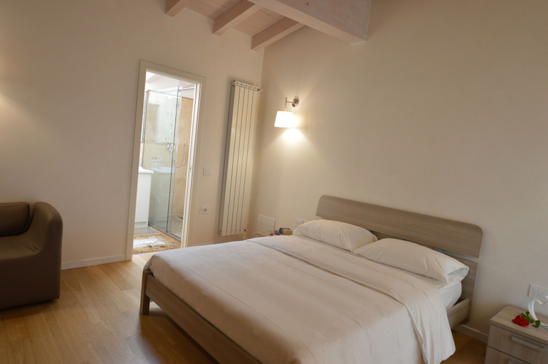 Bedroom 2, La Casa Del Porto, Brescia
