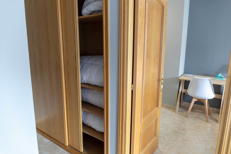 Bedroom 2, Alda Estella Hostel, Navarra