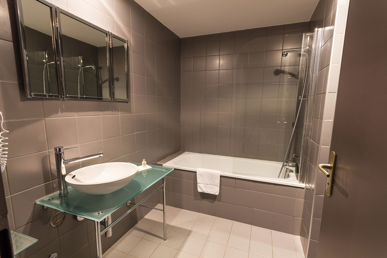 Bathroom 5, Hotel Miura, Savoie