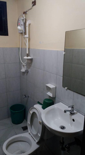 Bathroom 3, Desiree's Lodge And Transient House, Baler Aurora, Baler