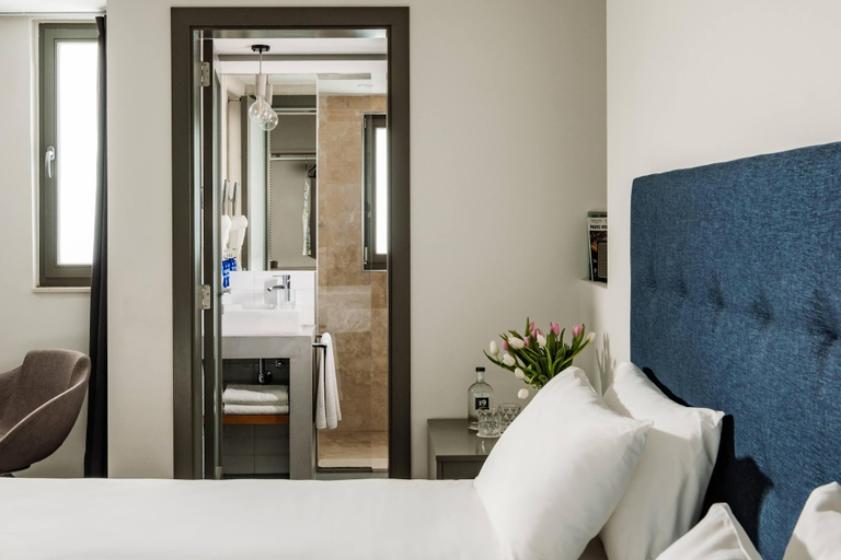 Bedroom 2, 19 Rooms