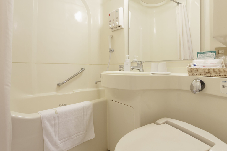 Bathroom 4, Tokyo Toranomon Tokyu REI Hotel, Minato
