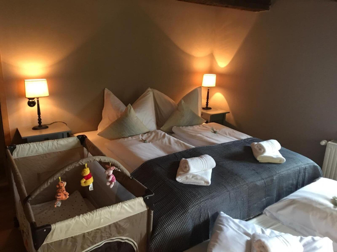 Bedroom 4, Restaurant & Hotel Frankenberger, Ilm-Kreis