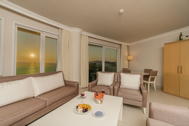 Bedroom 3, Dragut Point South Hotel, Bodrum