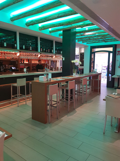 Food & Drinks 5, Hotel Comfort Dauro 2, Granada