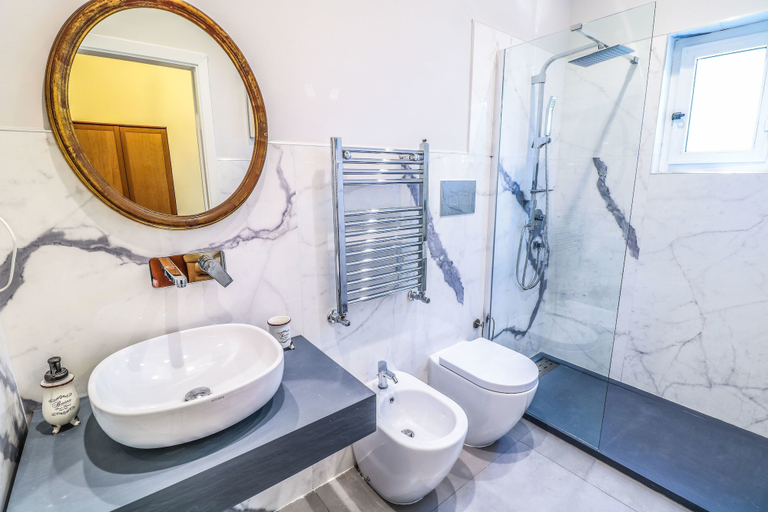 Bathroom 4, Scognamiglio Suites, Napoli