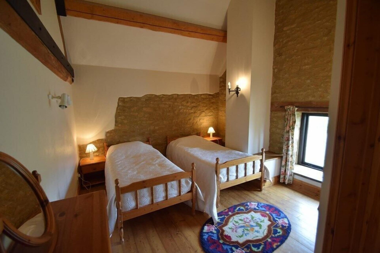 Bedroom 2, Jay Barn, Gloucestershire