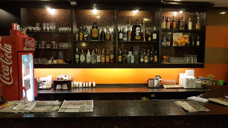 Food & Drinks 4, Riviera Mansion Hotel, Manila City