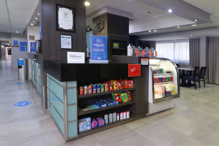 Food & Drinks 5, Hampton Inn by Hilton Monterrey-Airport, Apodaca