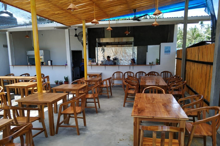 Food & Drinks 4, Bunk Bed Room Nusa Penida - Hostel, Klungkung