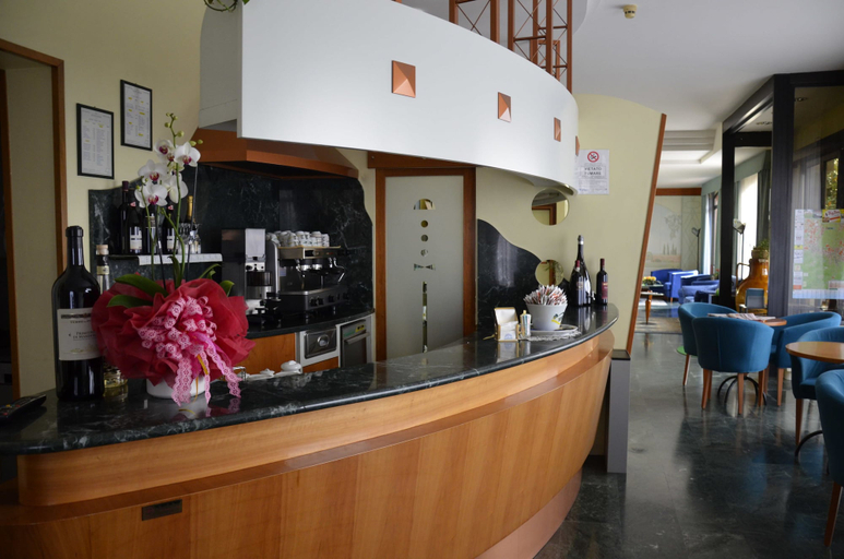Food & Drinks, Hotel Alexander, Modena