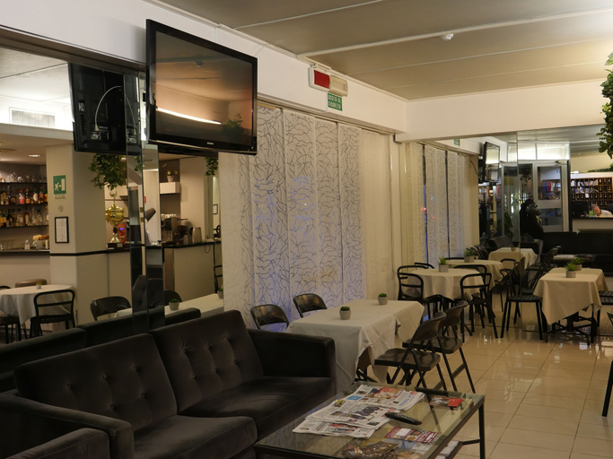 Food & Drinks 5, Hotel Careggi, Florence