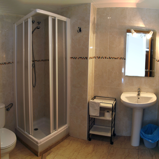 Bathroom 5, Aparthotel Iris, Barcelona