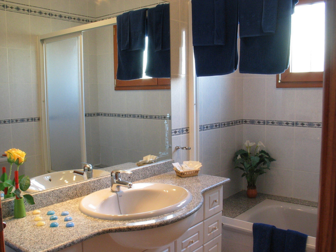 Bathroom 4, Villas Don Rafael, Las Palmas