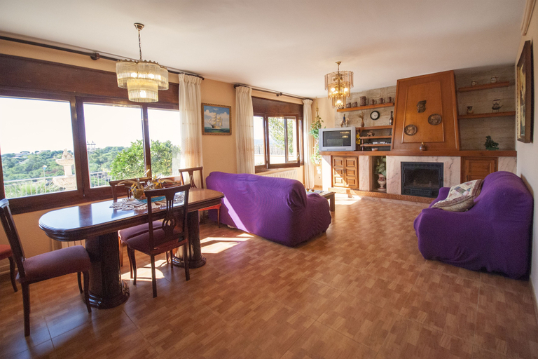 Others 5, Villa Carvajal, Girona