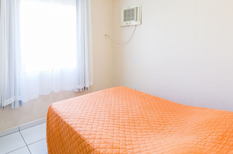 Bedroom 2, Residencial Dona Naime, Bombinhas