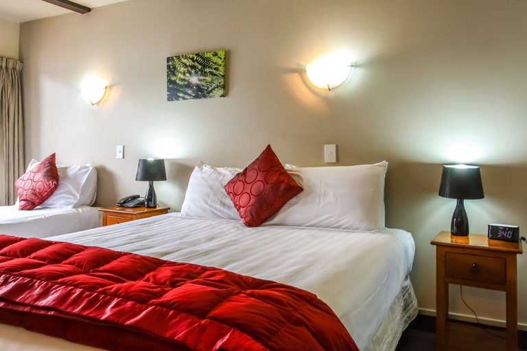 Bedroom 4, Camelot Motor Lodge, Christchurch