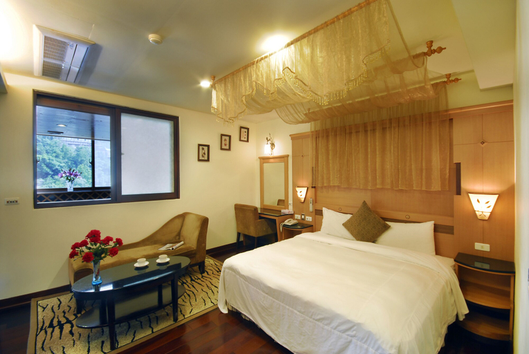 Bedroom 2, Ming Lu Holiday Hotel, Nantou