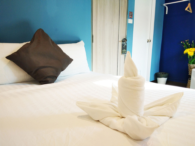 Bedroom 25