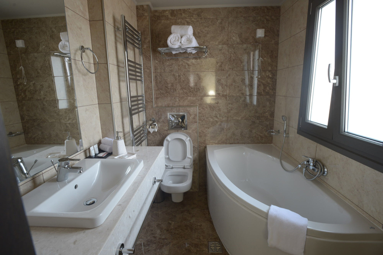Bathroom 3, Theasis, Epirus