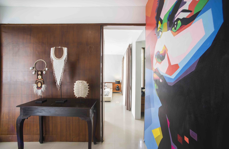 Others 4, Villa Terus, Badung