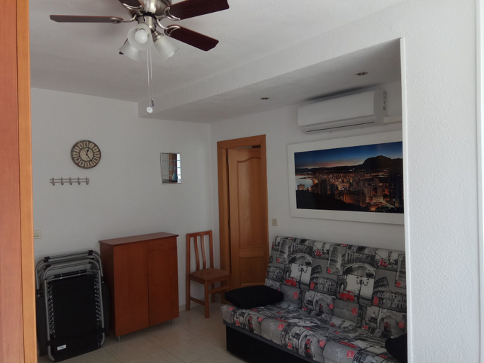 Others 5, Apartment 1 bedroom 90m Levante Beach, Alicante