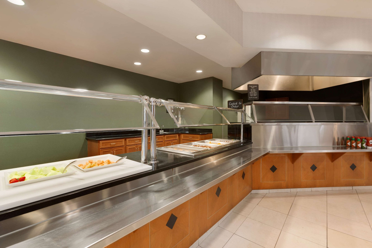 Food & Drinks 5, Embassy Suites by Hilton Newark Wilmington South, New Castle
