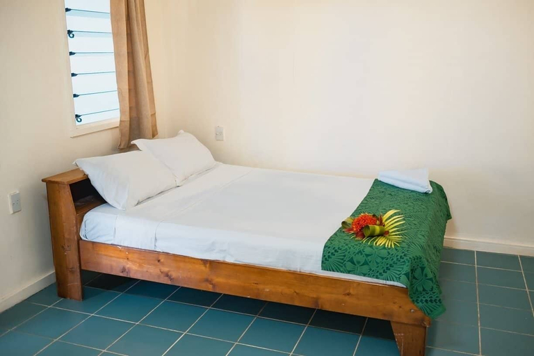 Bedroom 5, Karl's Getaway Hotel and Tours, Vaimauga West