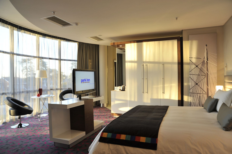 Bedroom 3, Park Inn Sandton, City of Johannesburg