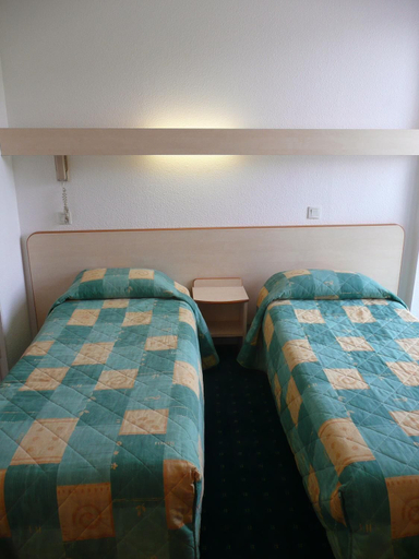 Bedroom 4, Hotel Agena, Hautes-Pyrénées