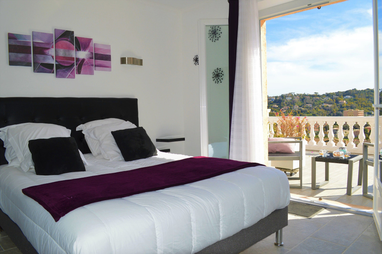 Bedroom 4, Villa La Terre Des Lauriers B&B, Alpes-Maritimes