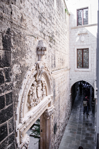 Others 5, Apartment Peristil Aurea, Split