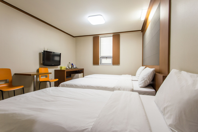 Bedroom 3, Incheon Airtel, Jung