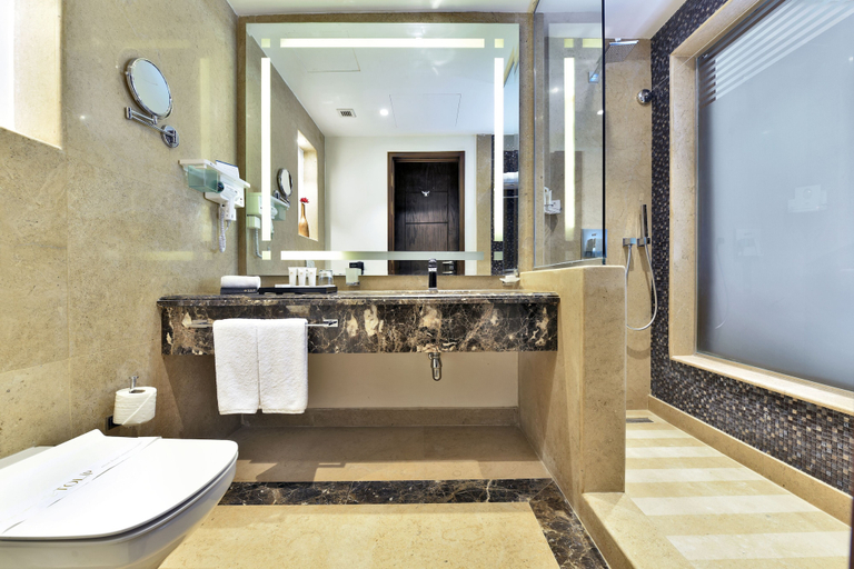 Bathroom 5, TOLIP Resort El Galala Majestic, 'Ataqah