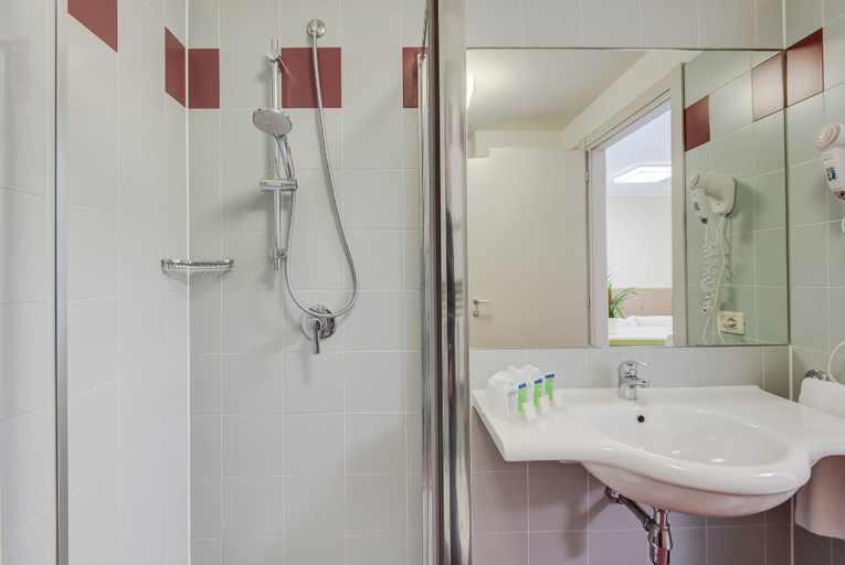 Bathroom 3, Camplus Turro - Casa per Ferie, Milano