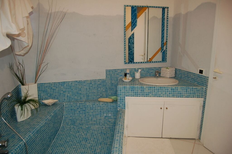 Bathroom 3, Marilena, Livorno